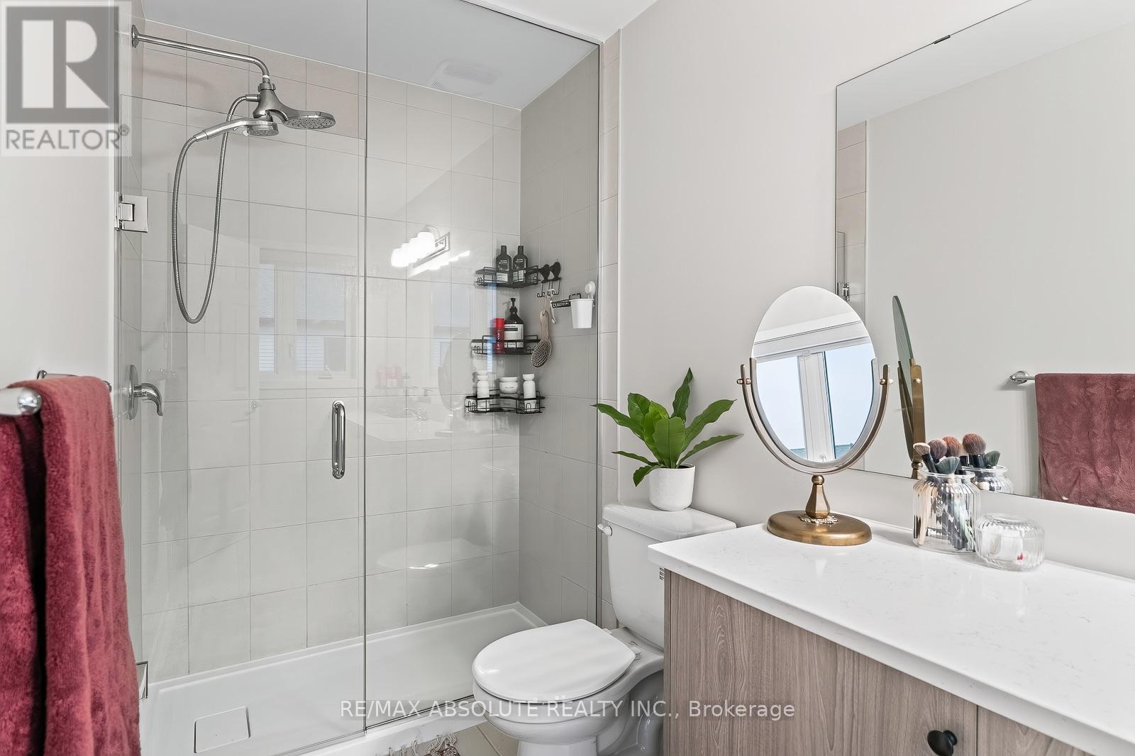 235 BILLRIAN CRESCENT - 23