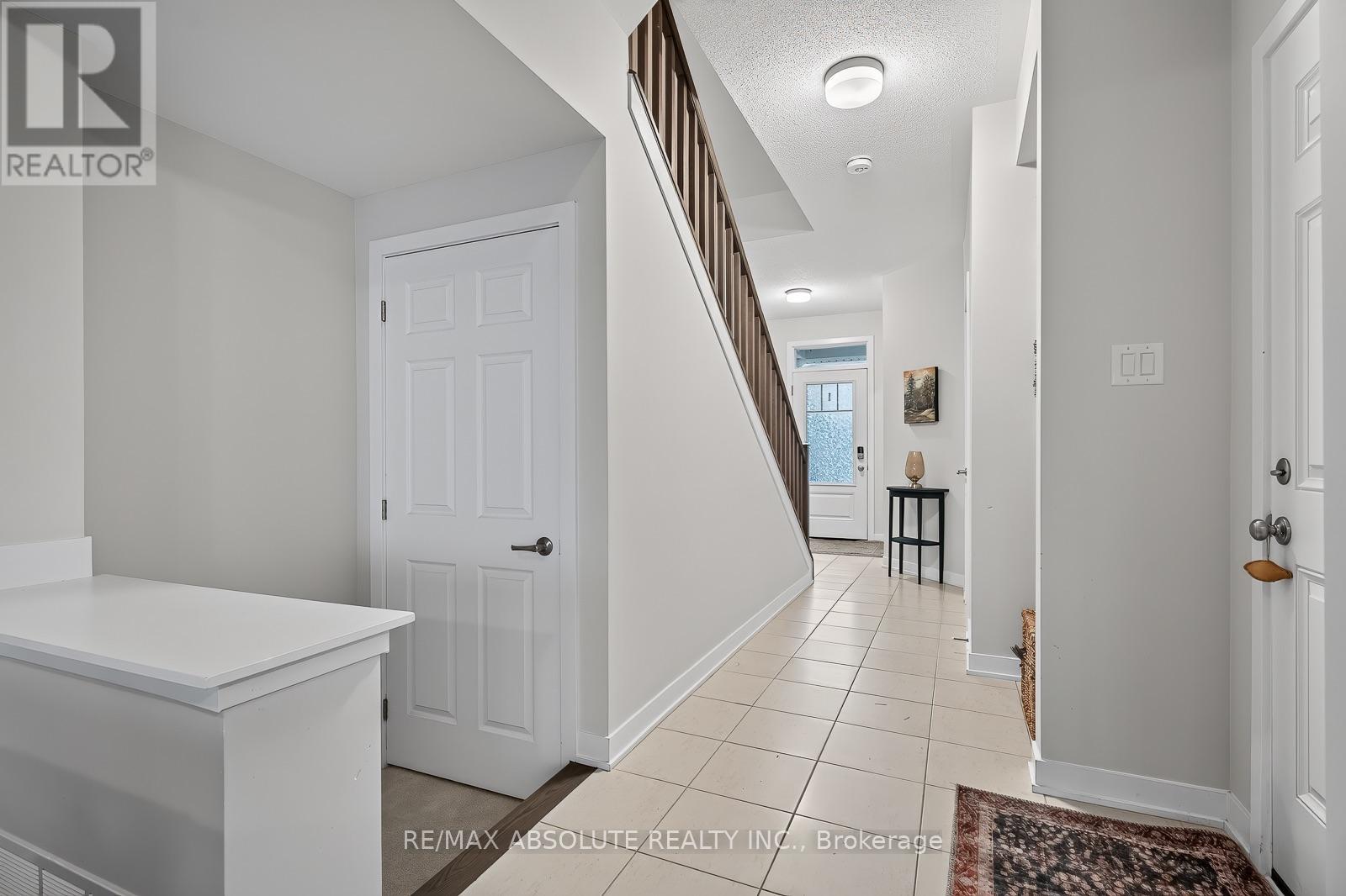 235 BILLRIAN CRESCENT - 5