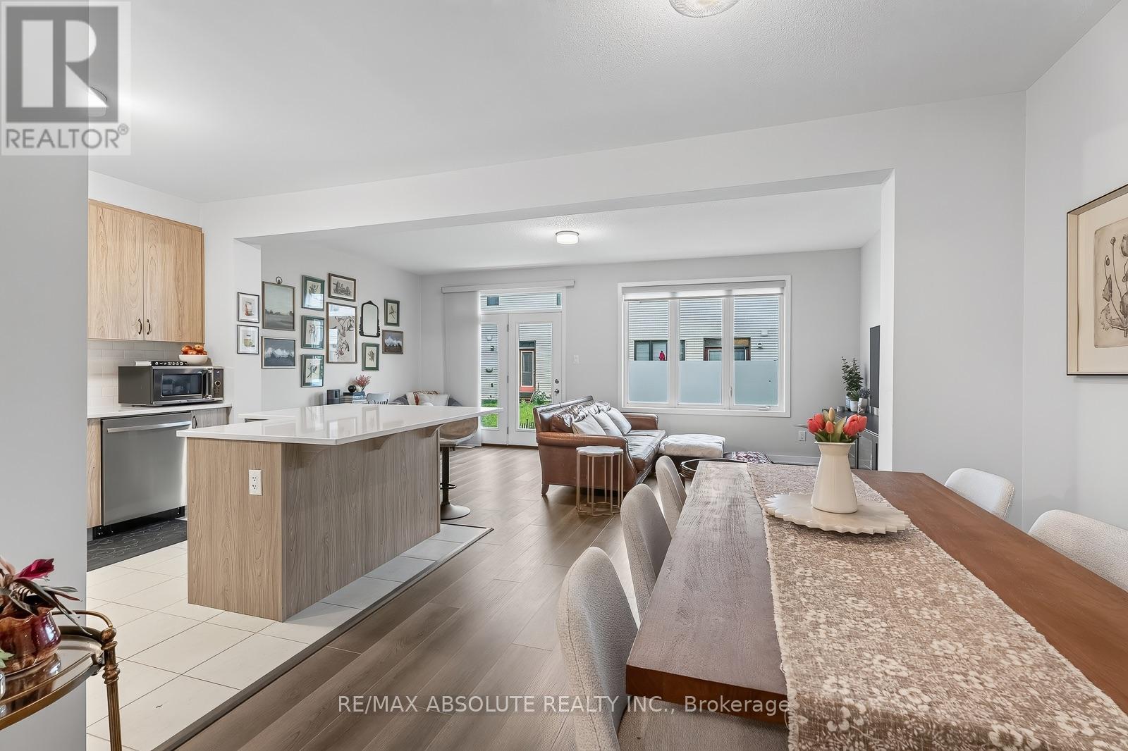 235 BILLRIAN CRESCENT - 7