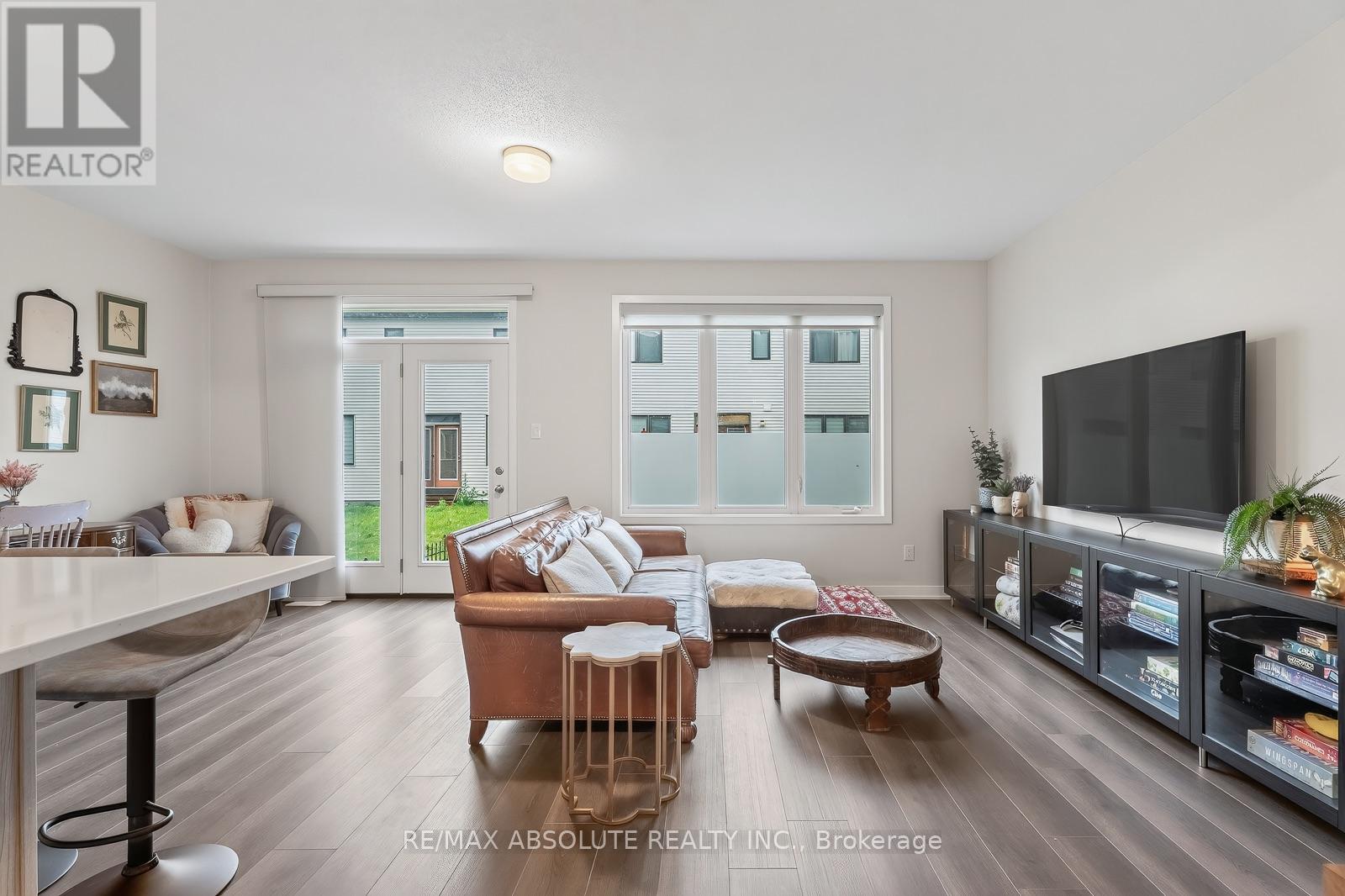235 BILLRIAN CRESCENT - Image 8