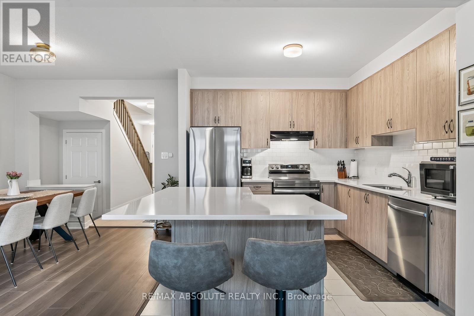 235 BILLRIAN CRESCENT - 9