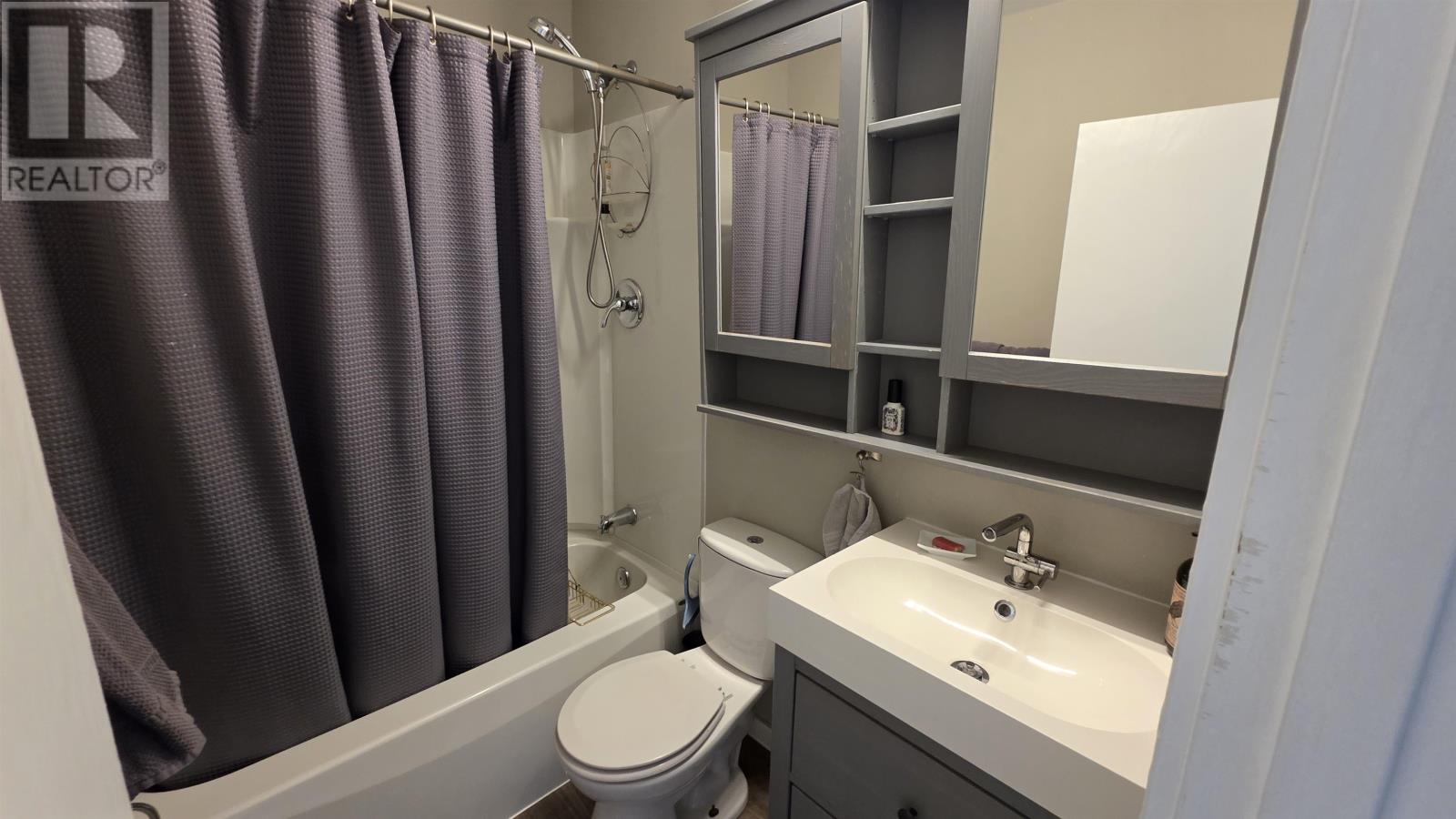 12 Drewry DR - 26