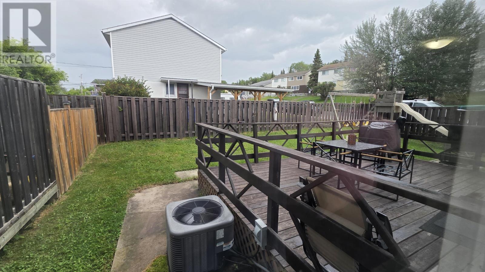 12 Drewry DR - 42