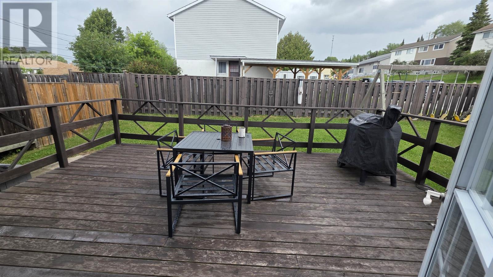 12 Drewry DR - 44