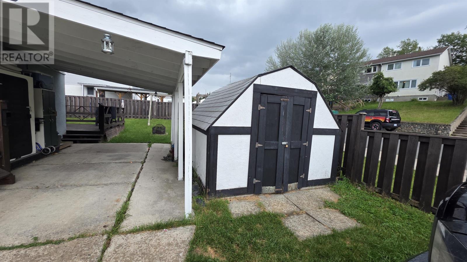 12 Drewry DR - 9
