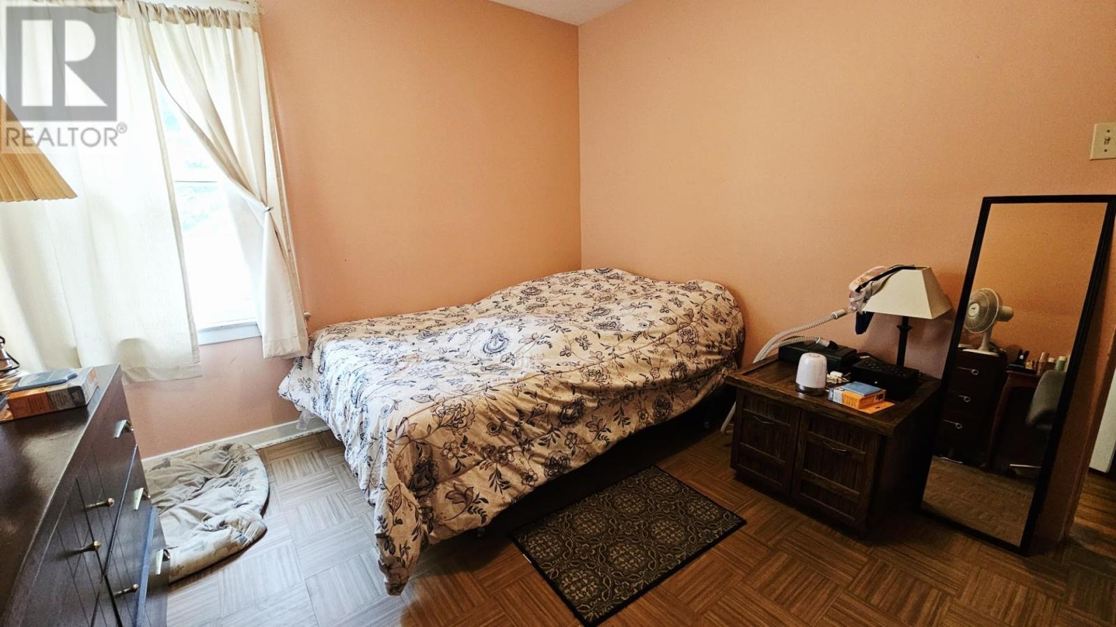 1414 Gore ST W - Image 3