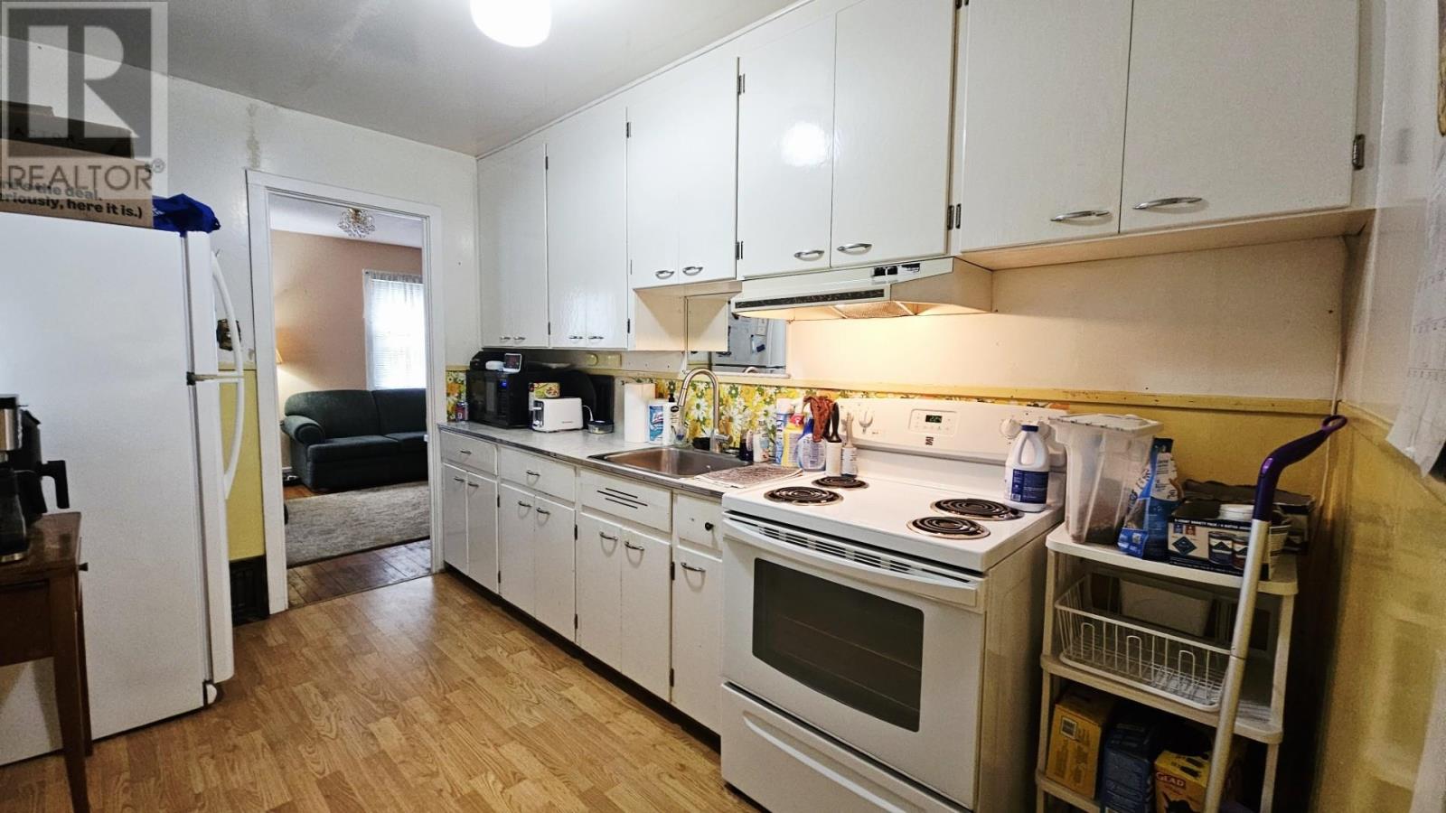 1414 Gore ST W - Image 4