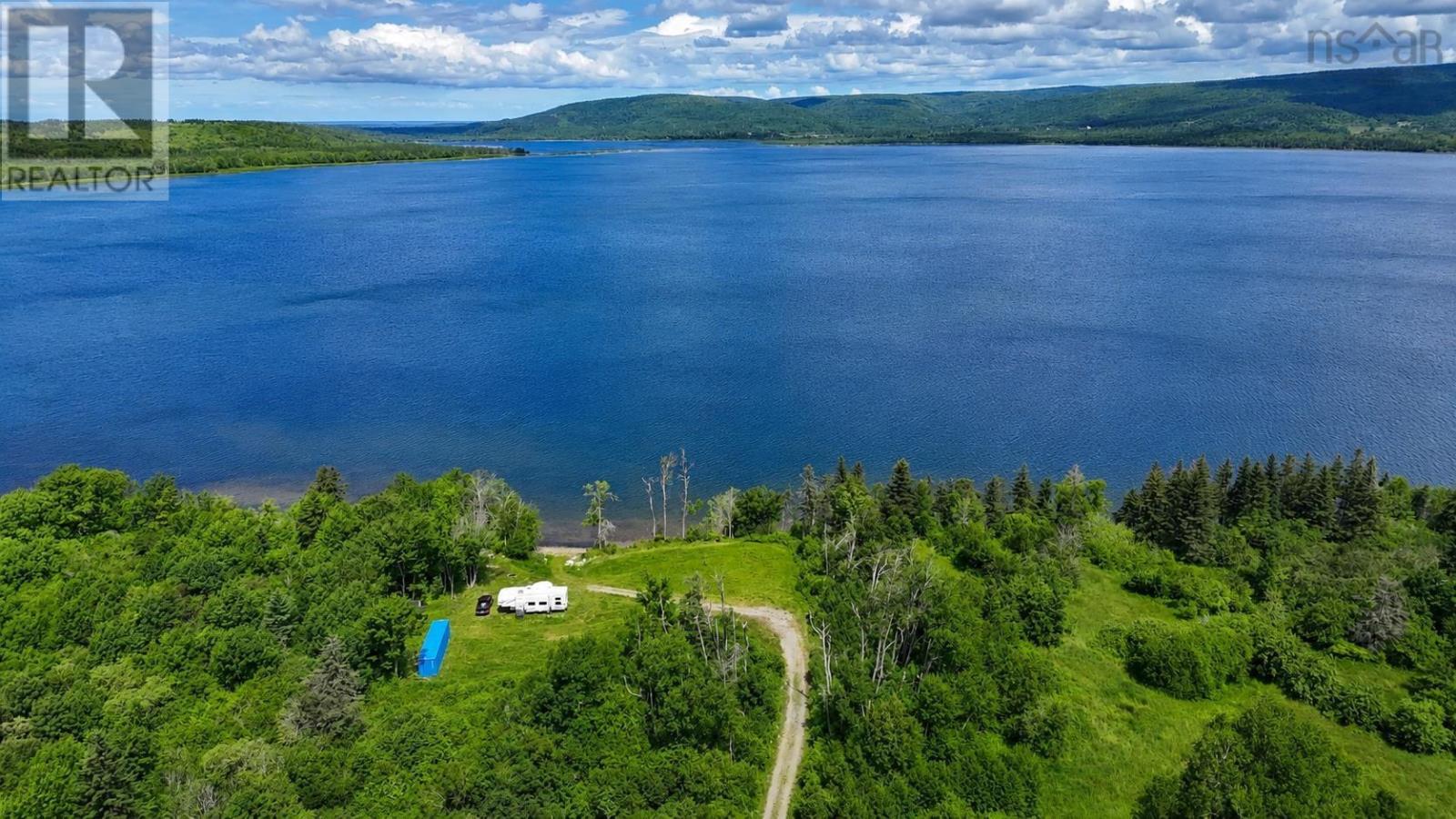 Property 7 of 33 of 941 West Lake Ainslie Road, McCormack
