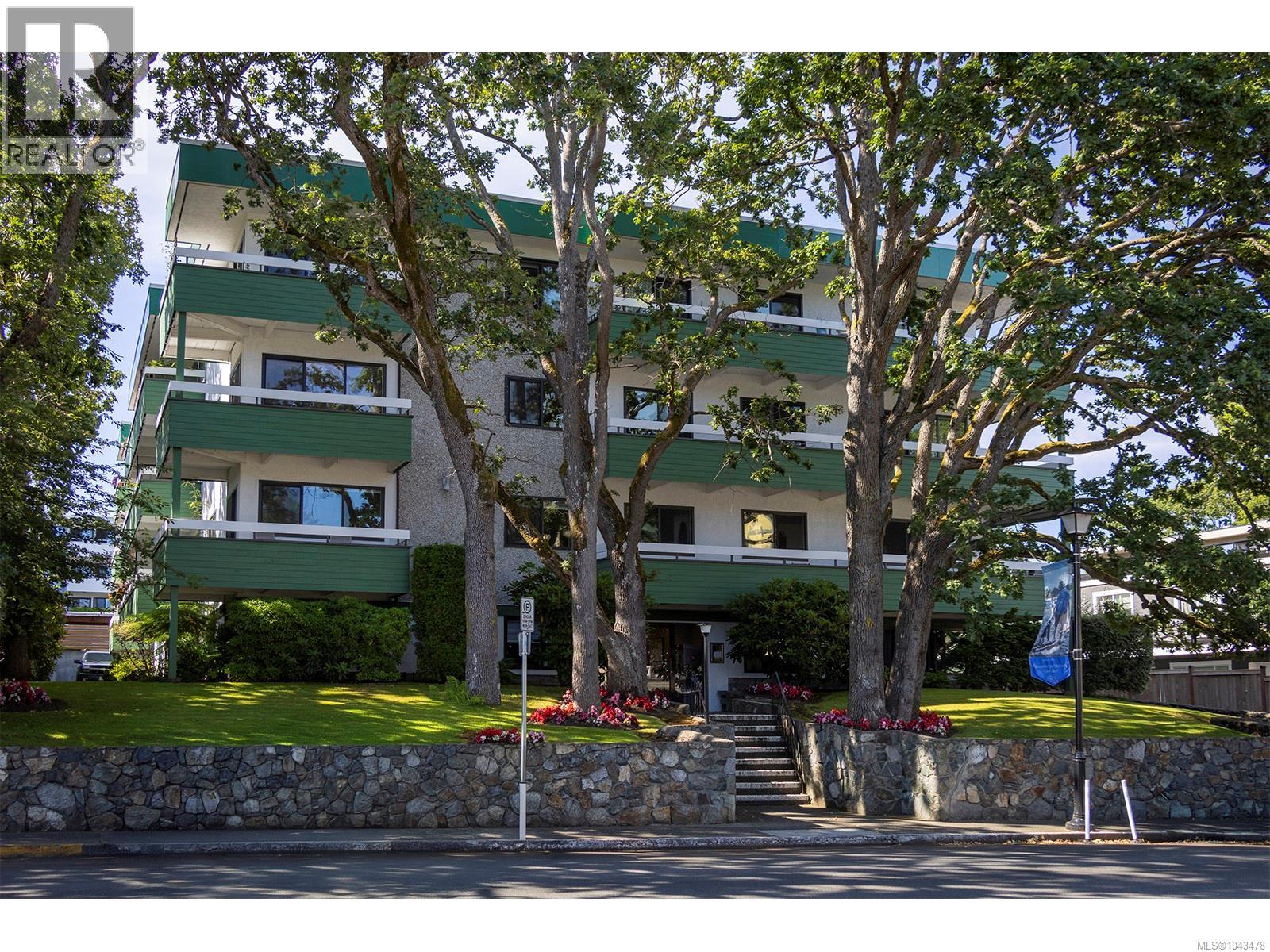 #307 2095 Oak Bay Ave - 1