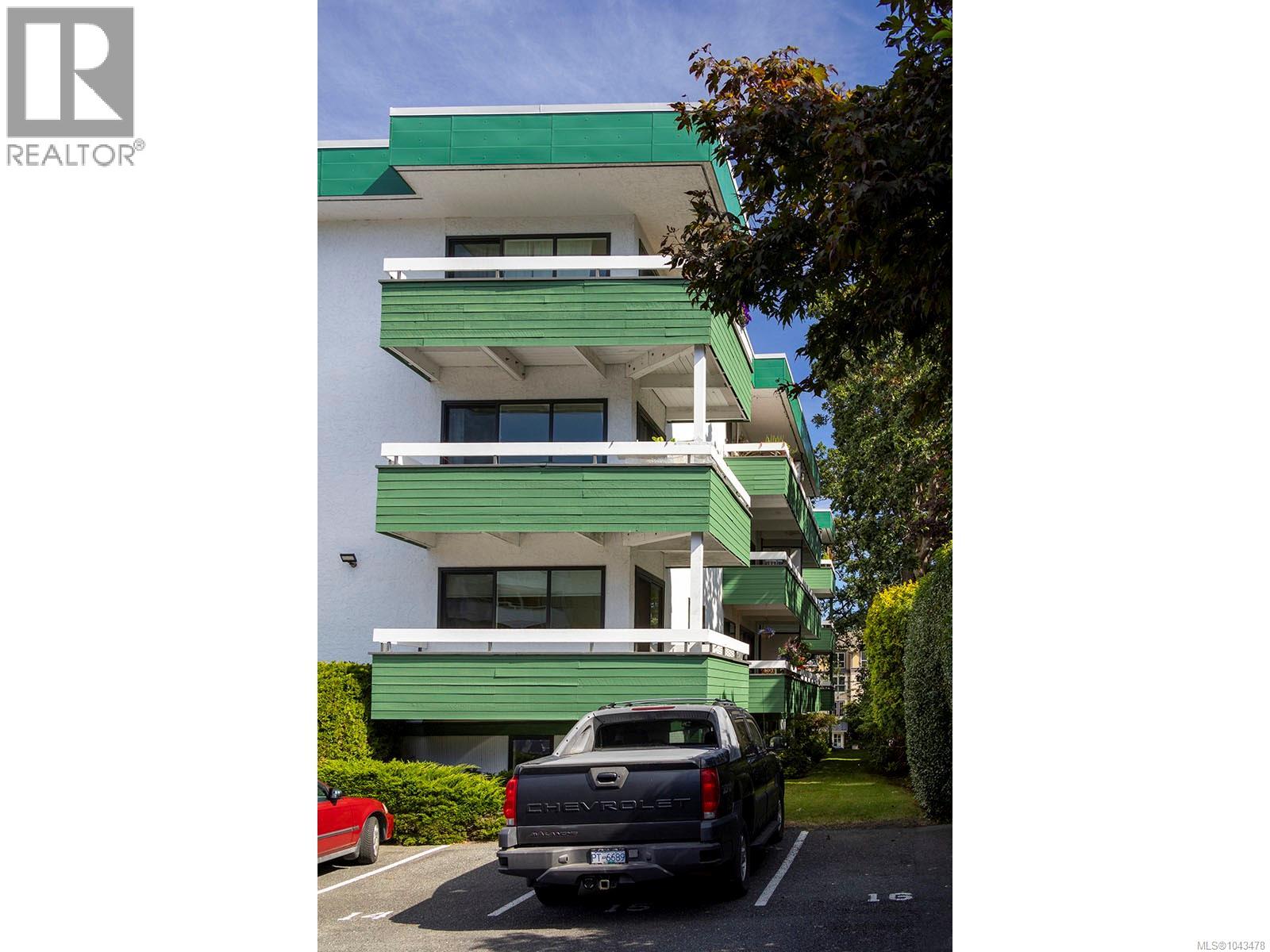 #307 2095 Oak Bay Ave - 29