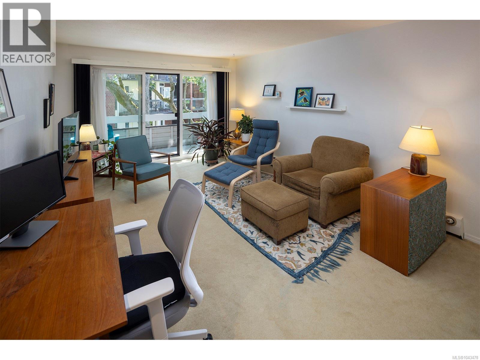 #307 2095 Oak Bay Ave - 3