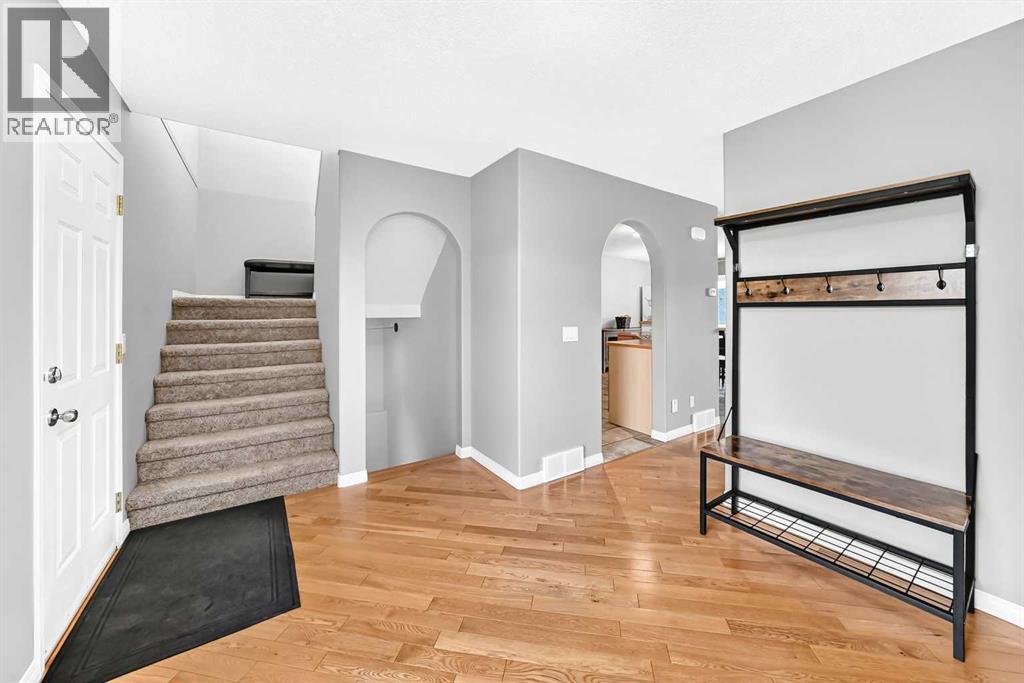 23 Thornbird Way SE - 24