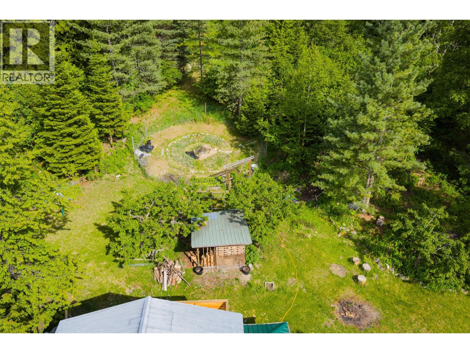 7010 PERRYS CEMETERY Road - 35