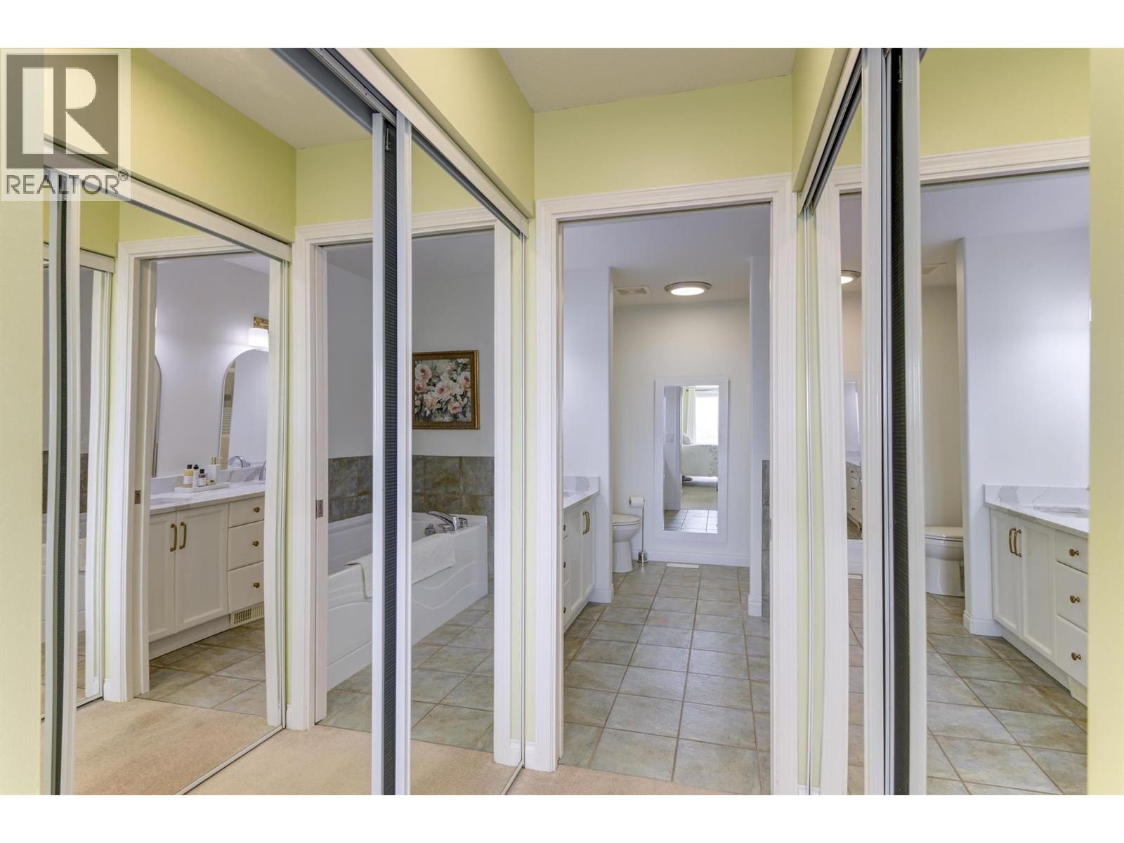 5205 Sandhills Drive - 36