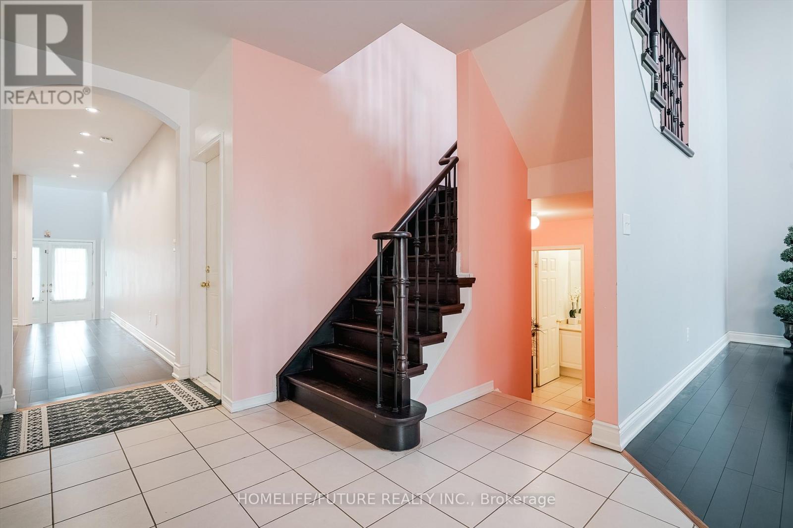 14 MOSELY CRESCENT - 12