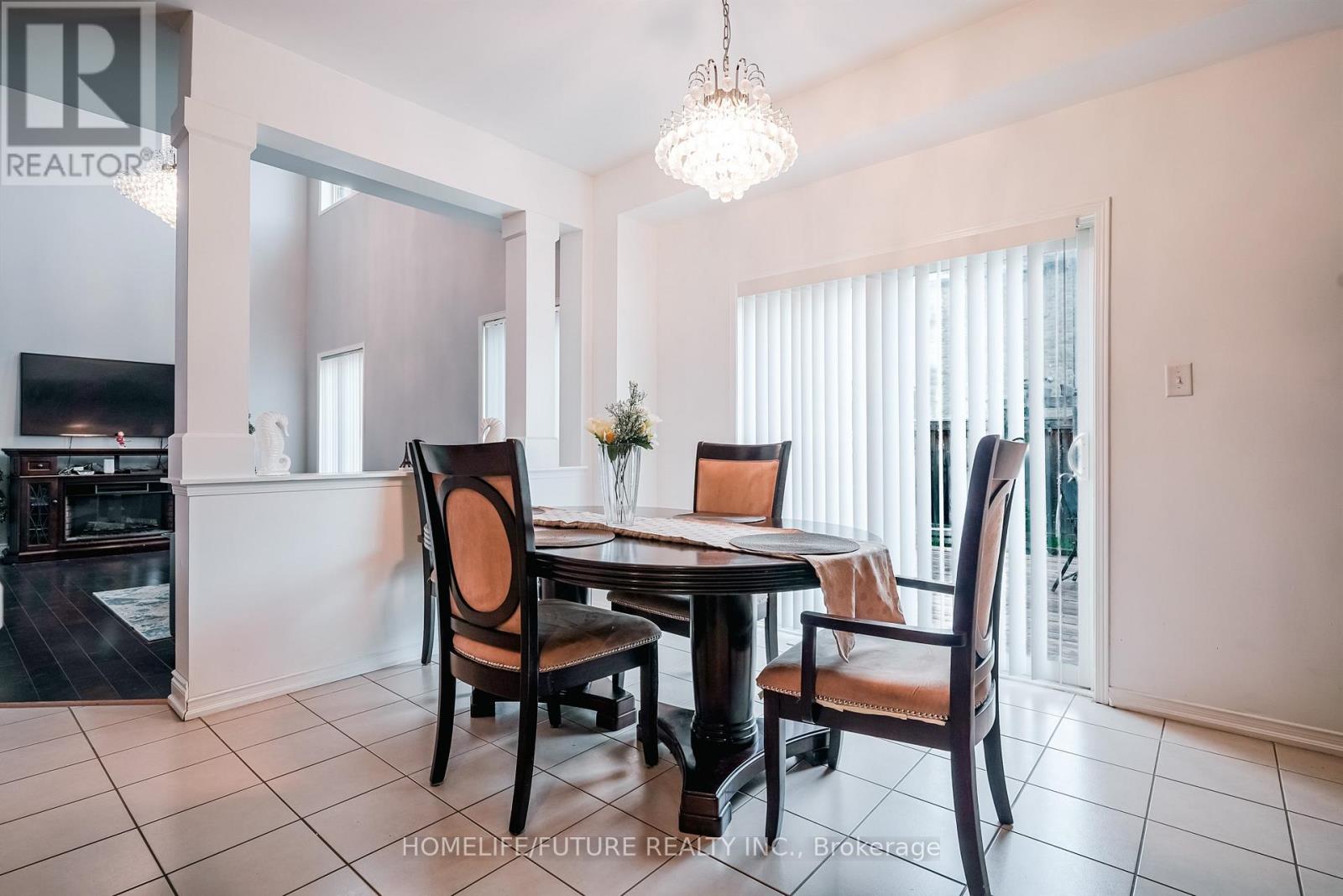 14 MOSELY CRESCENT - 18