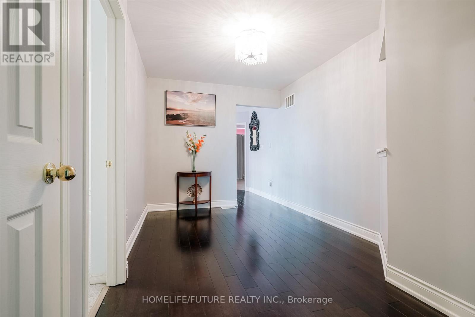 14 MOSELY CRESCENT - 23