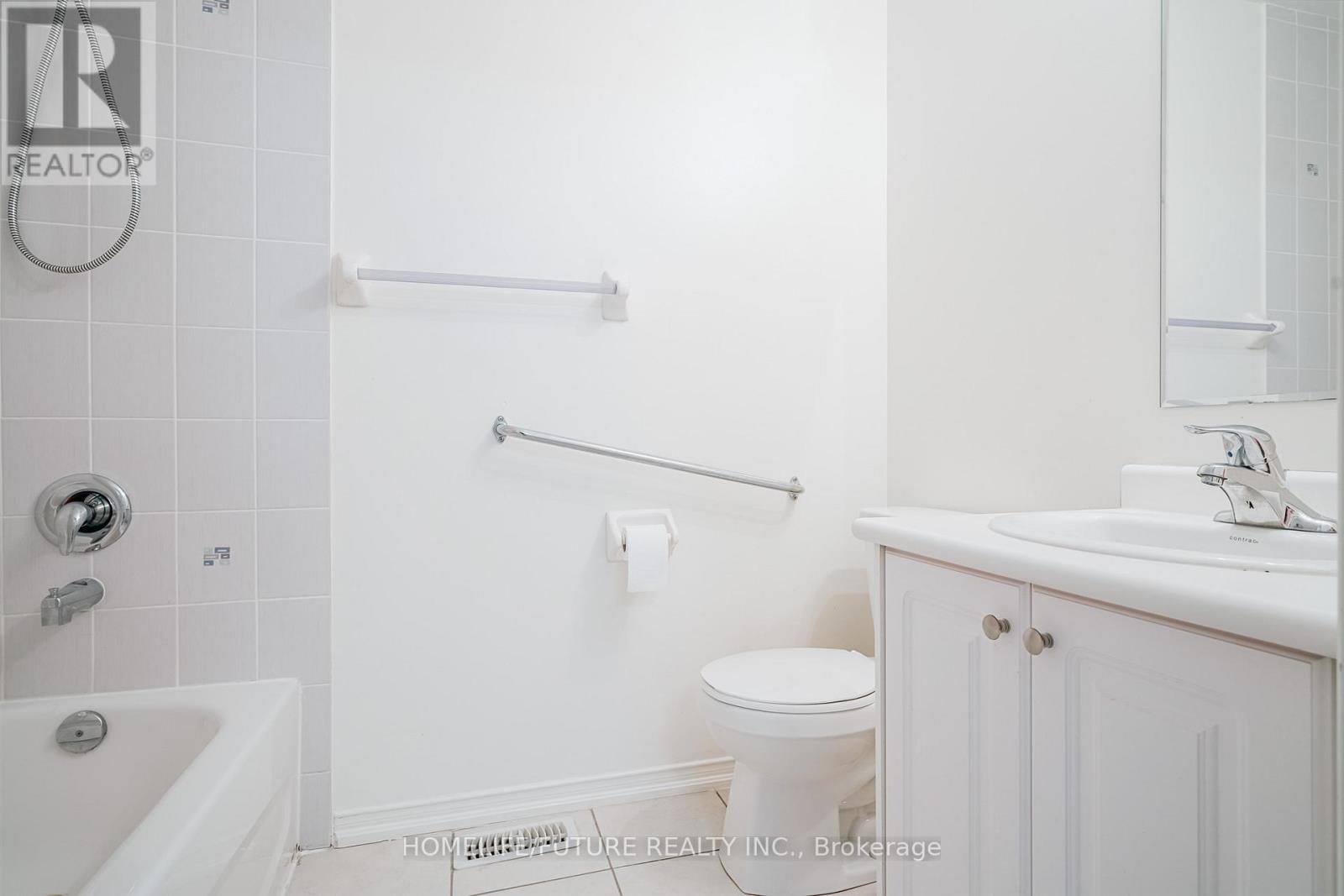 14 MOSELY CRESCENT - 28