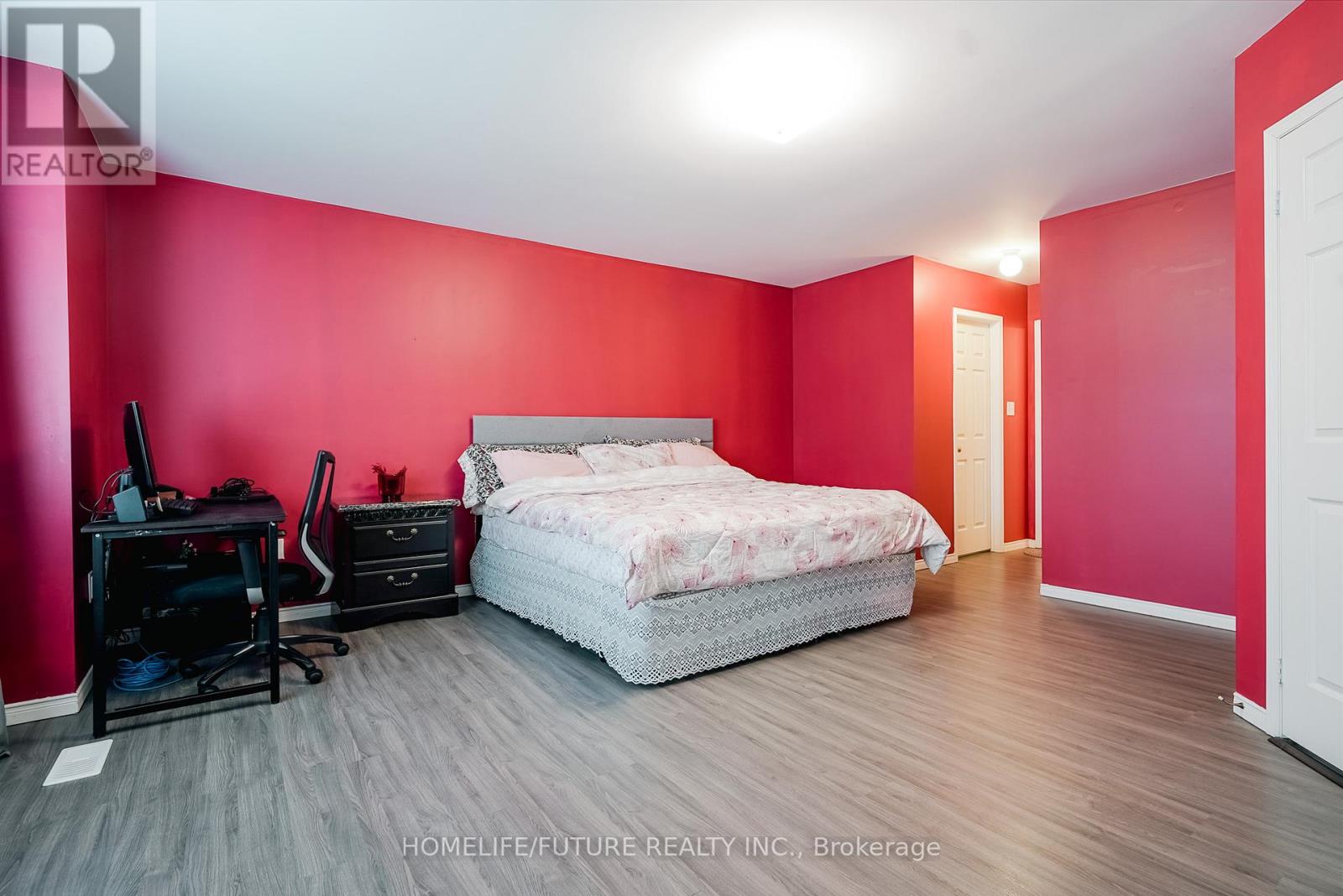 14 MOSELY CRESCENT - 39