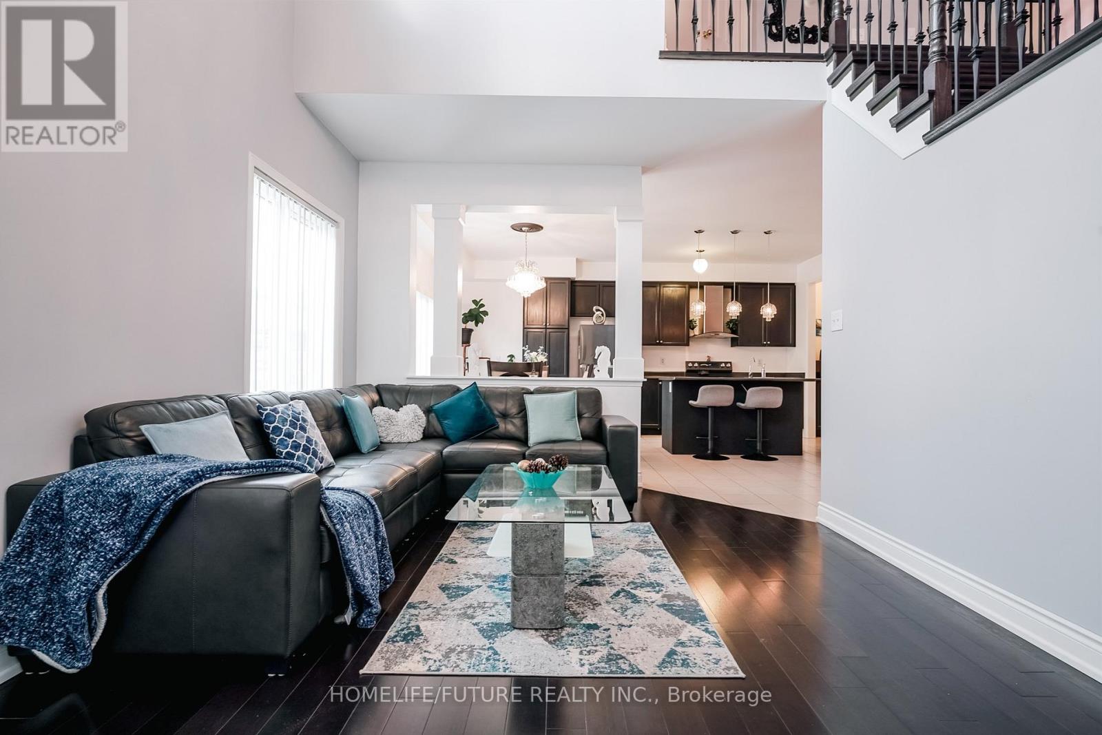 14 MOSELY CRESCENT - 9