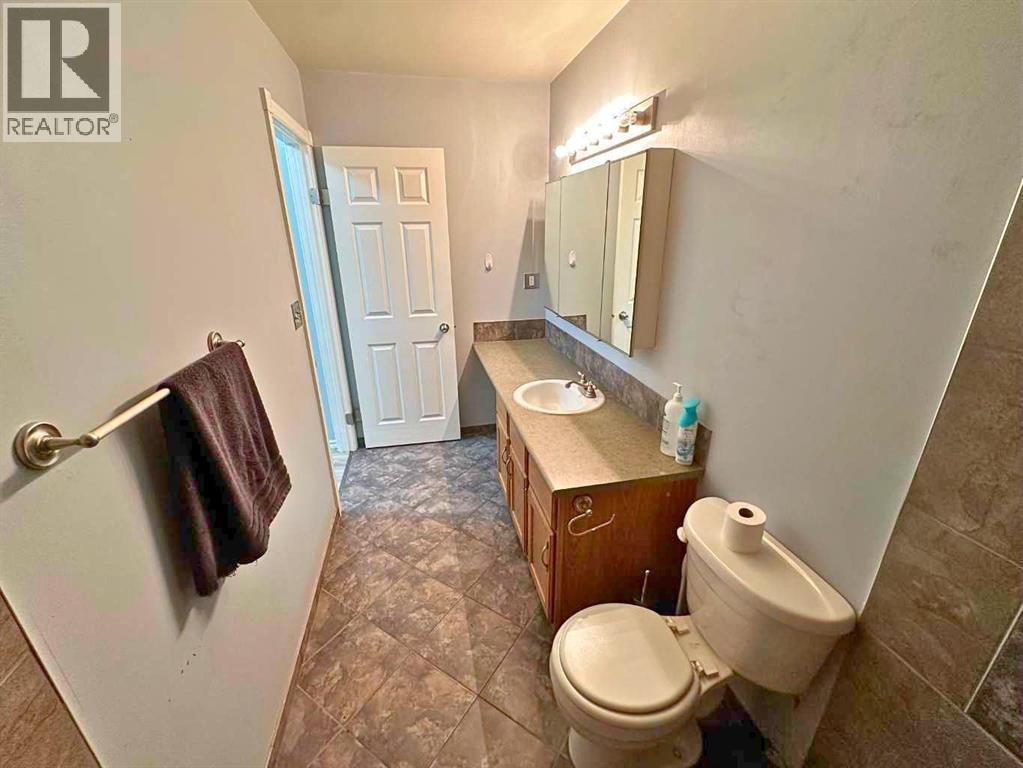 #102 7031 Gray Drive - 20