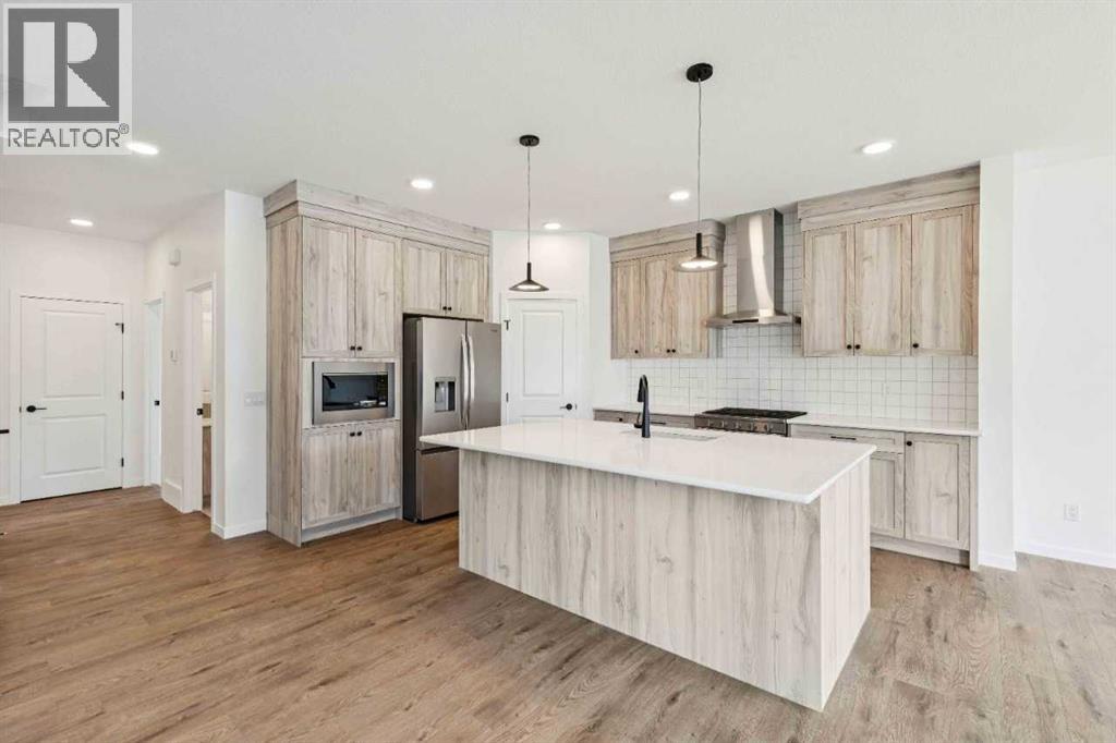 1030 Bayview Crescent SW - 13