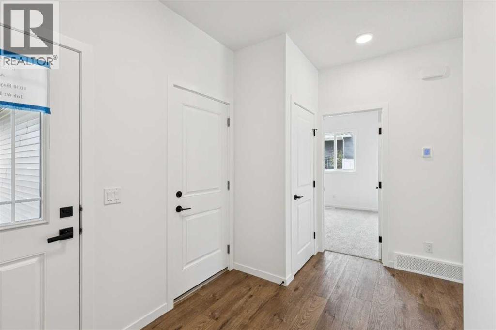 1030 Bayview Crescent SW - 6
