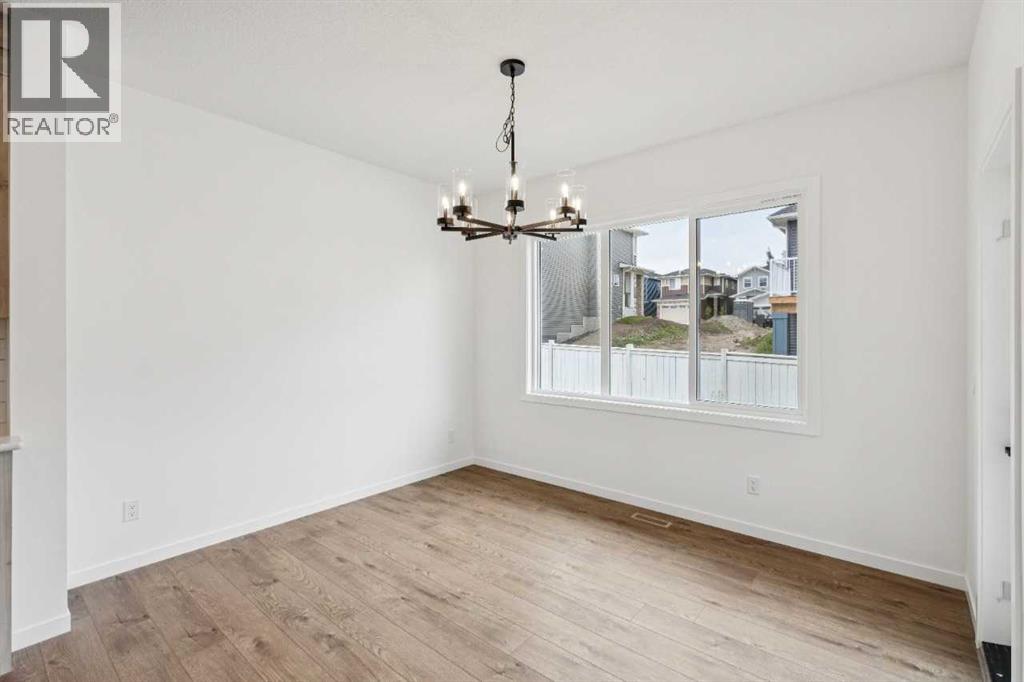 1030 Bayview Crescent SW - 14