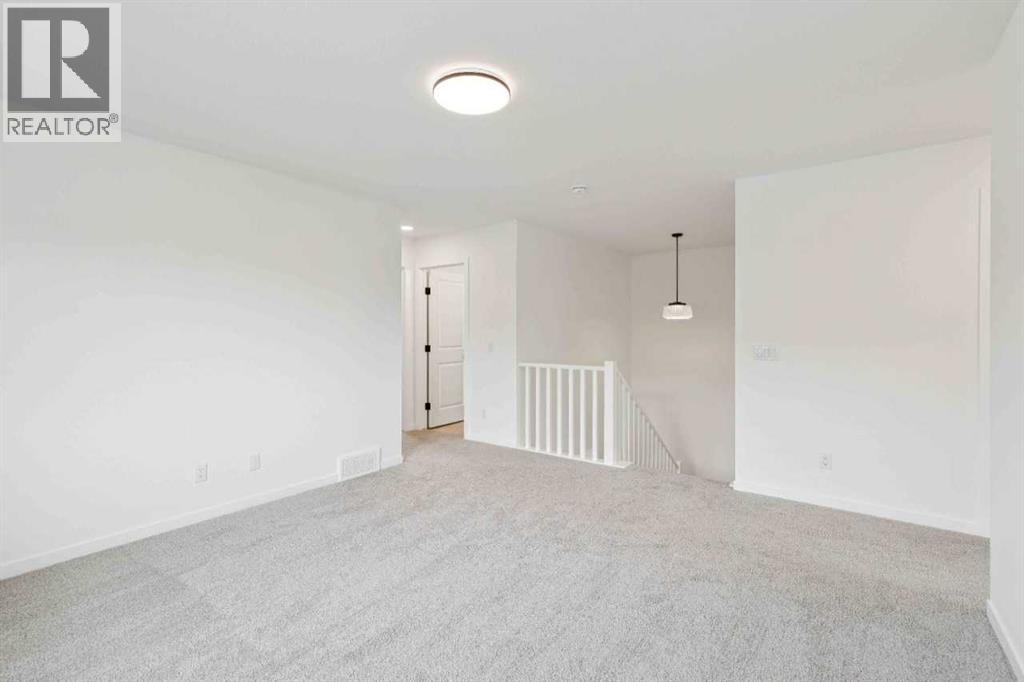 1030 Bayview Crescent SW - 28