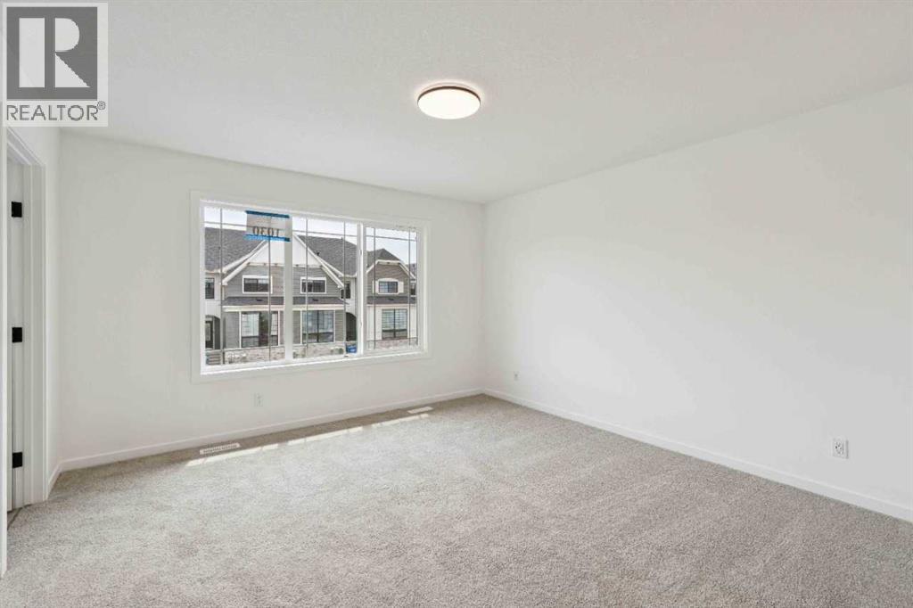 1030 Bayview Crescent SW - 30
