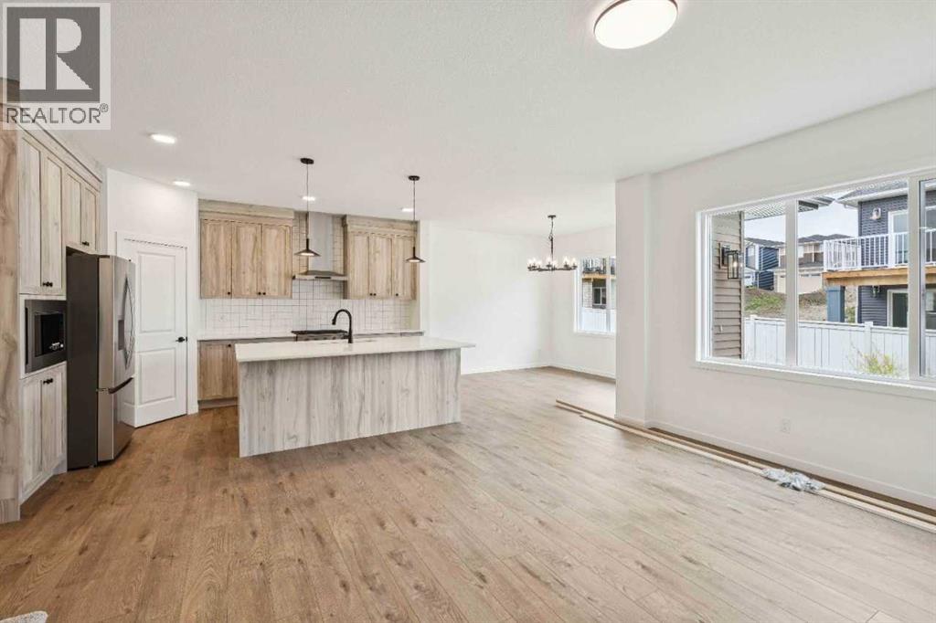 1030 Bayview Crescent SW - 11