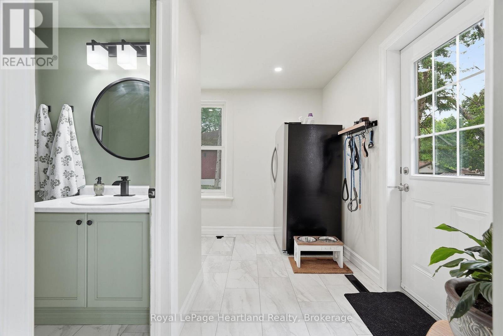 504 MAPLE STREET - 21