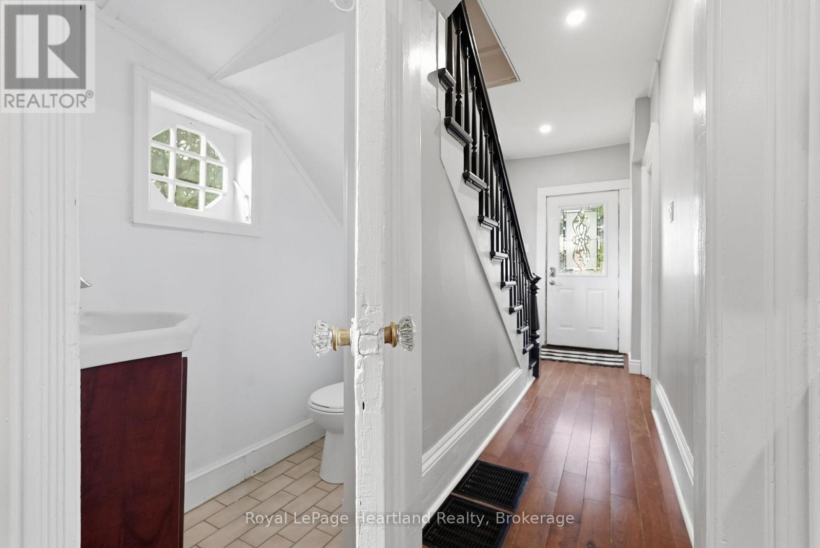 504 MAPLE STREET - 29