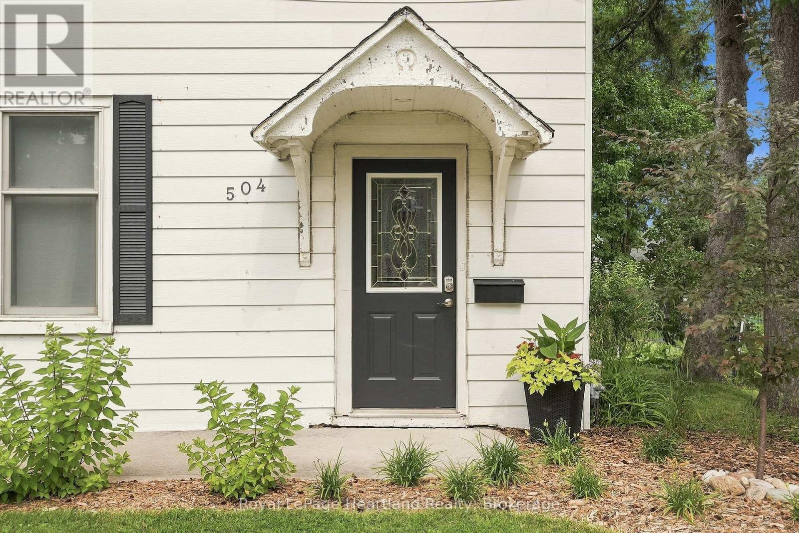 504 MAPLE STREET - 43
