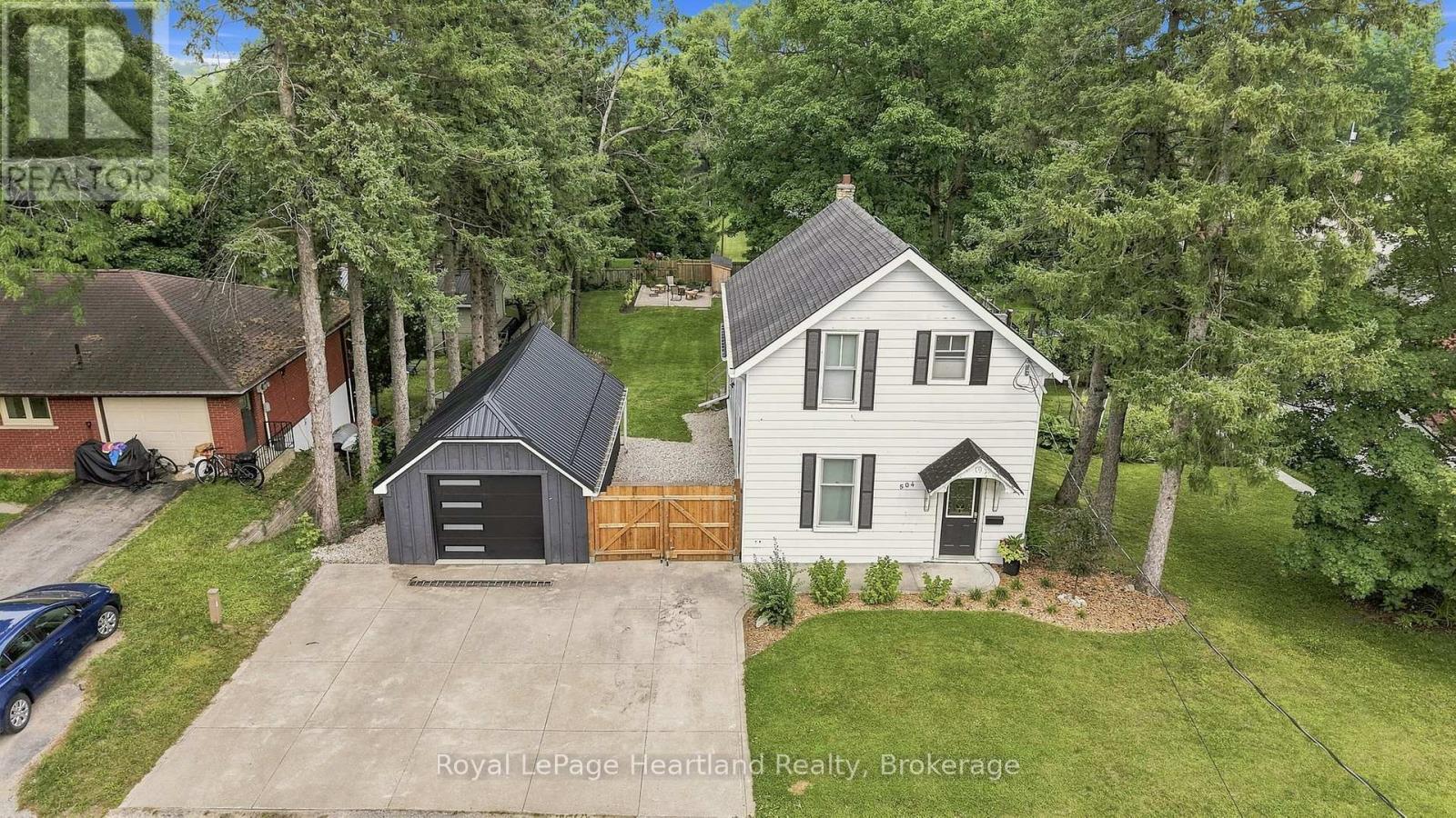 504 MAPLE STREET - 44