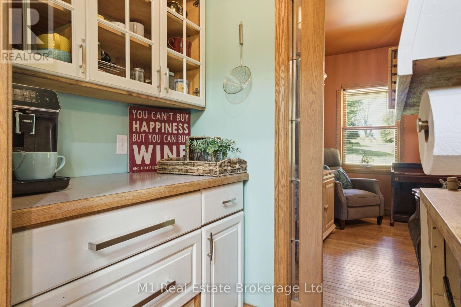 142631 35 ROAD - Image 11
