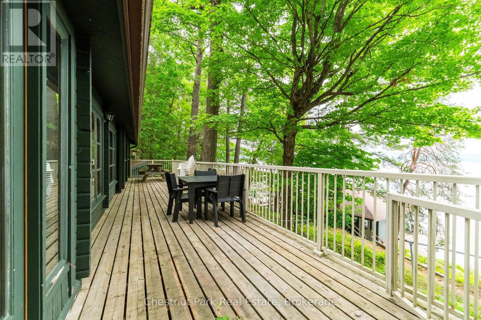 1049 SAGAMO BOULEVARD - 21
