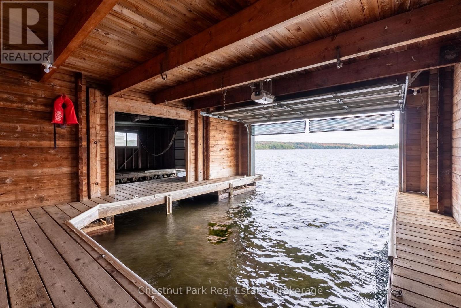 1049 SAGAMO BOULEVARD - 24