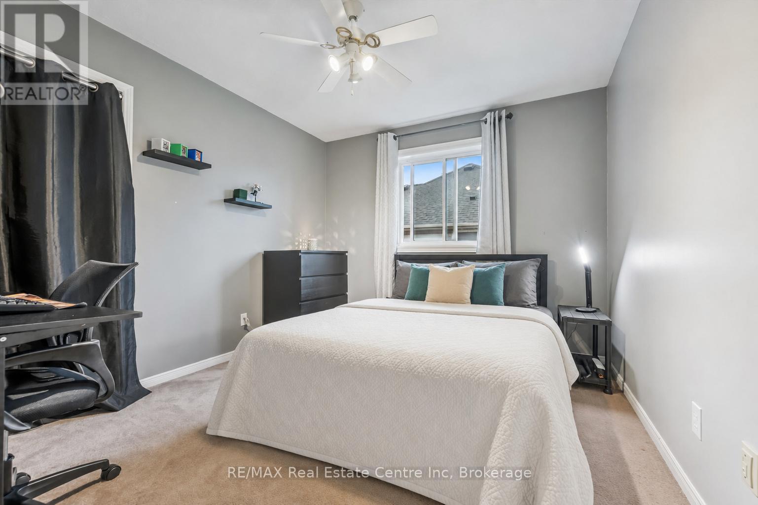339 DANIEL CRESCENT - 18
