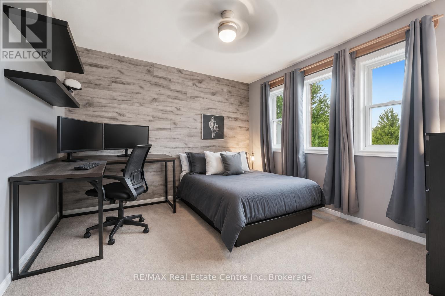 339 DANIEL CRESCENT - 19