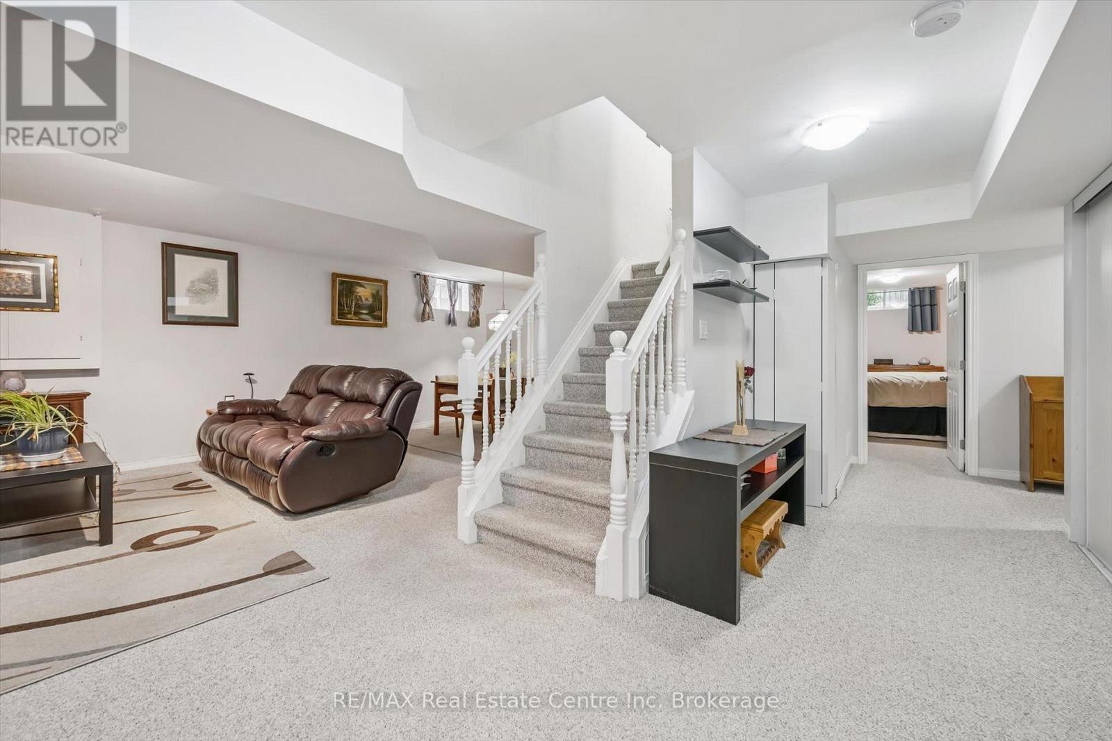 339 DANIEL CRESCENT - 22