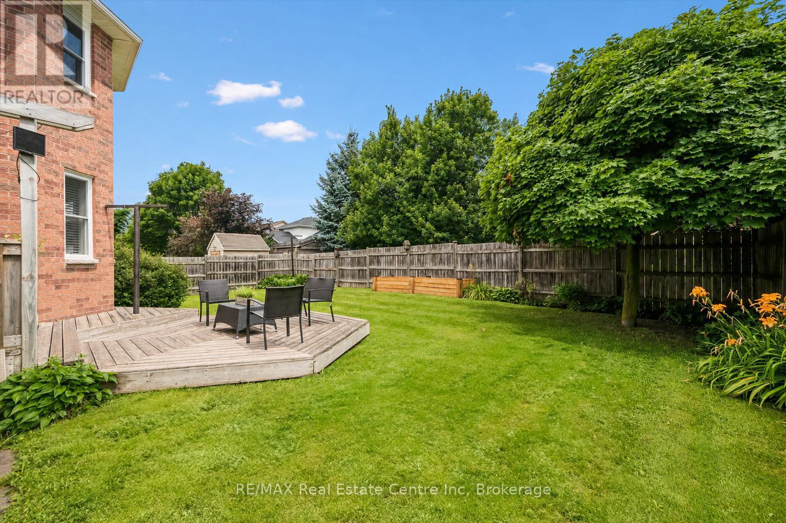 339 DANIEL CRESCENT - 28