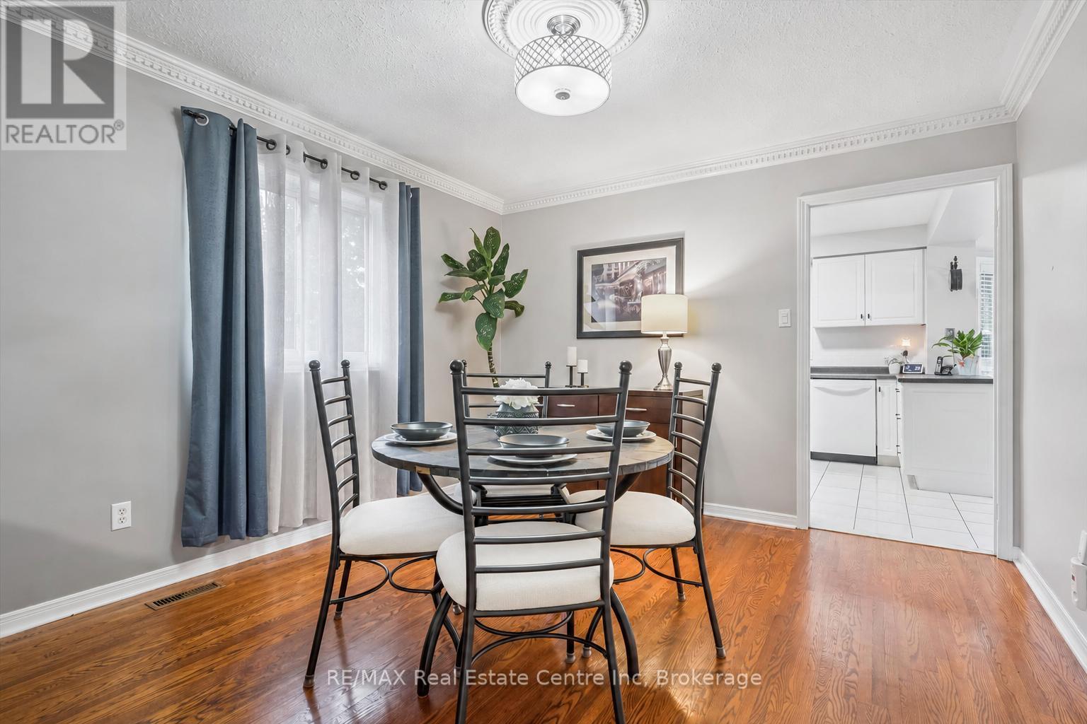 339 DANIEL CRESCENT - 5