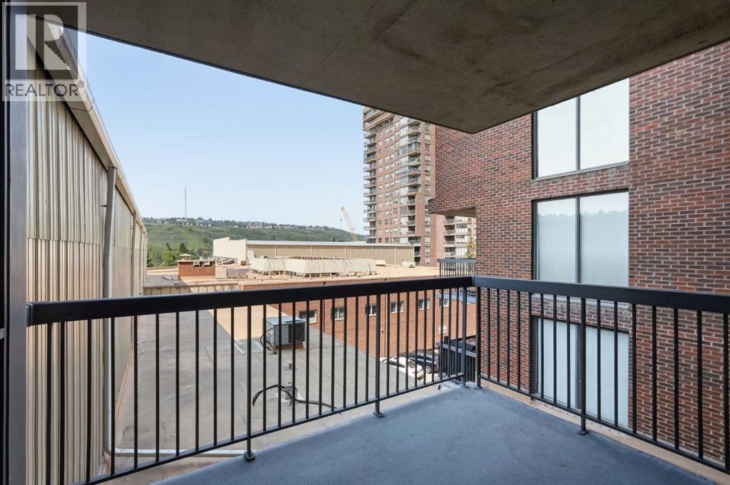 #406 145 Point Drive NW - 15