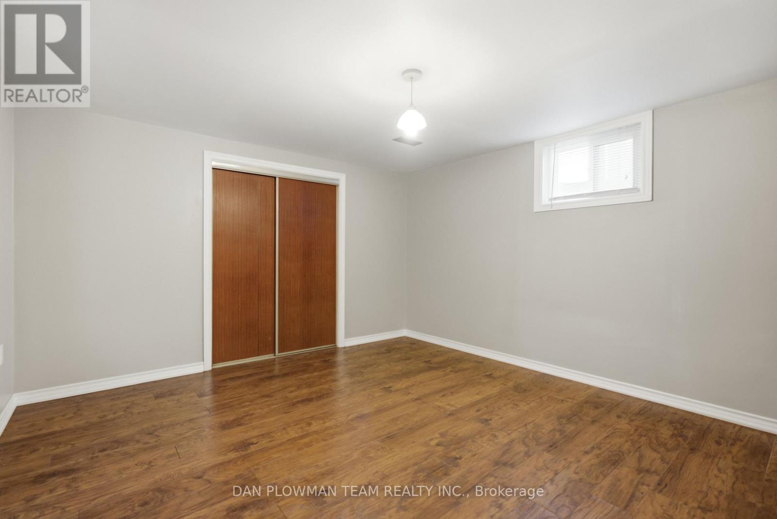 211 LIBERTY STREET N - 31