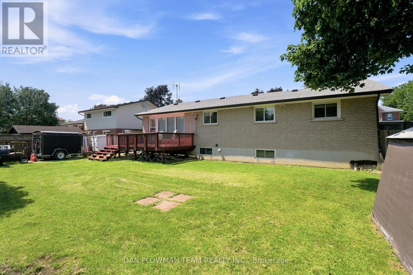 211 LIBERTY STREET N - 40