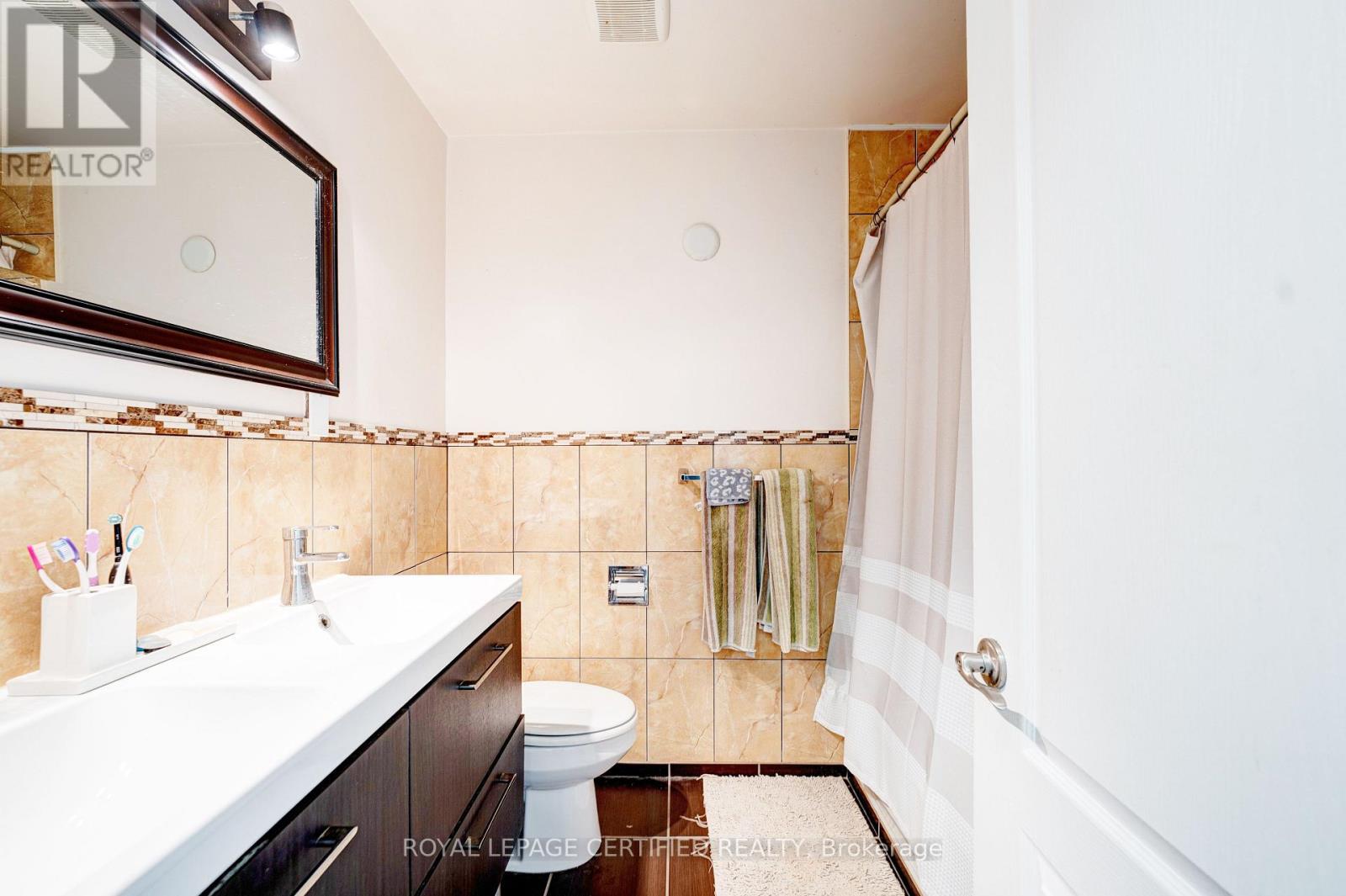 22186 KENNEDY ROAD - 17