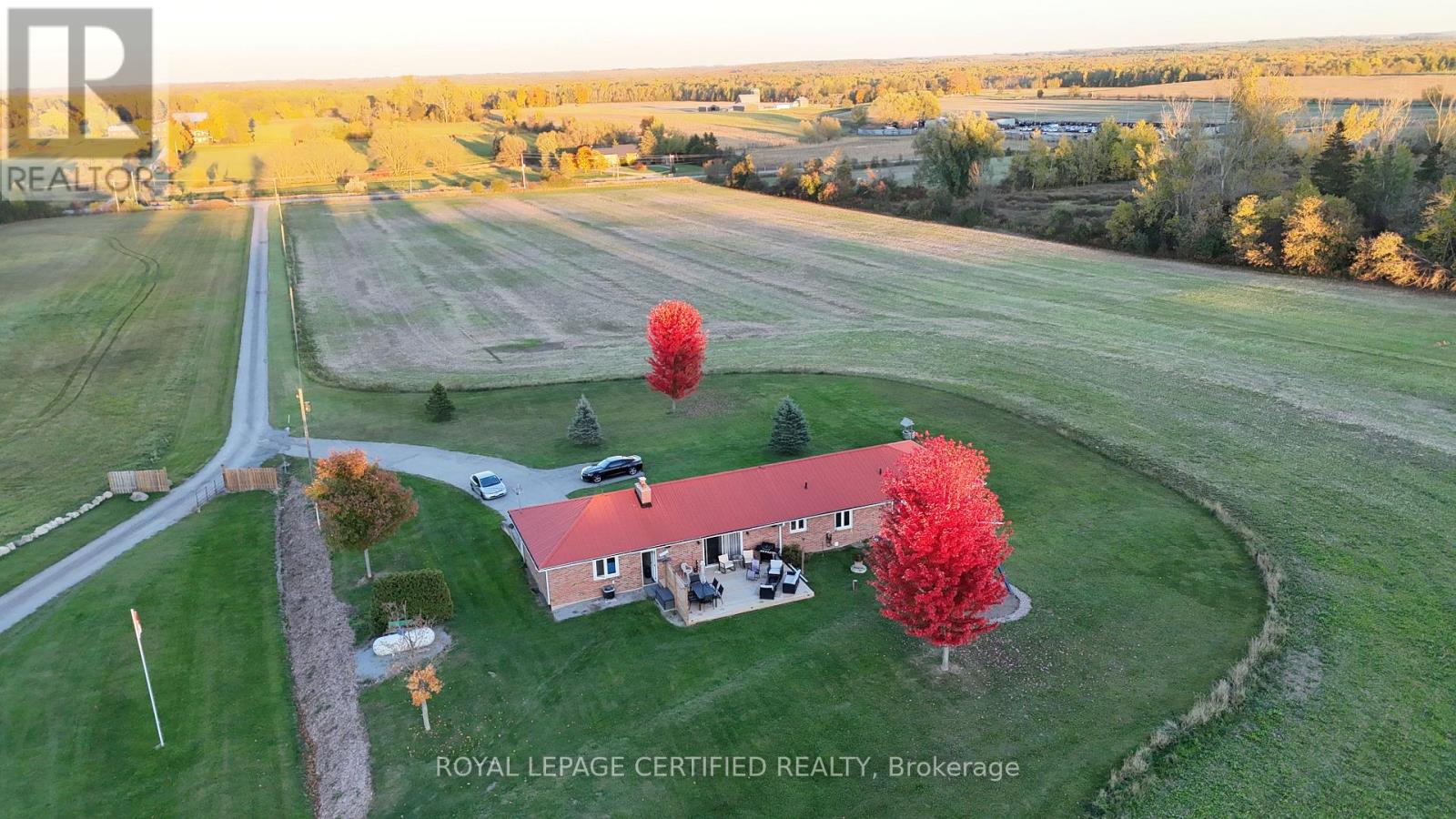 22186 KENNEDY ROAD - 35
