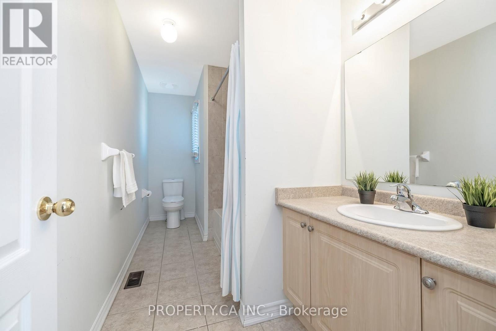 211 MCLAUGHLIN AVENUE - 18