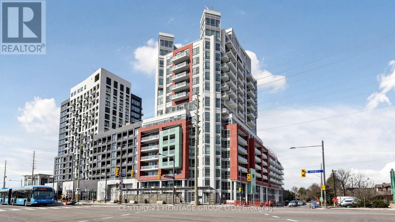 #718 8888 YONGE STREET - 3